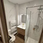 La Topaze לינה וארוחת בוקר נרבון